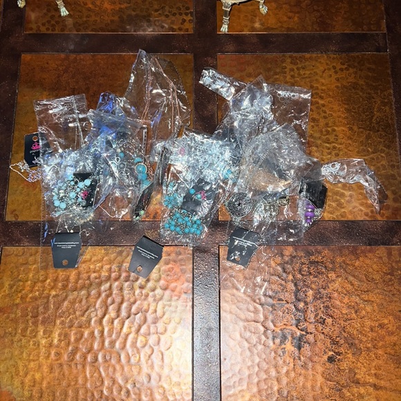 Mystery Lot of Paparazzi Jewelry - Picture 8 of 8